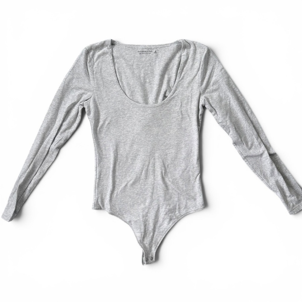 Abercrombie & Fitch Soft A&F Collection Gray Scoop Neck Long Sleeve Bodysuit M